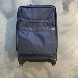 Genius Pack G4 22" Spinner Carry-On Luggage Navy Blue